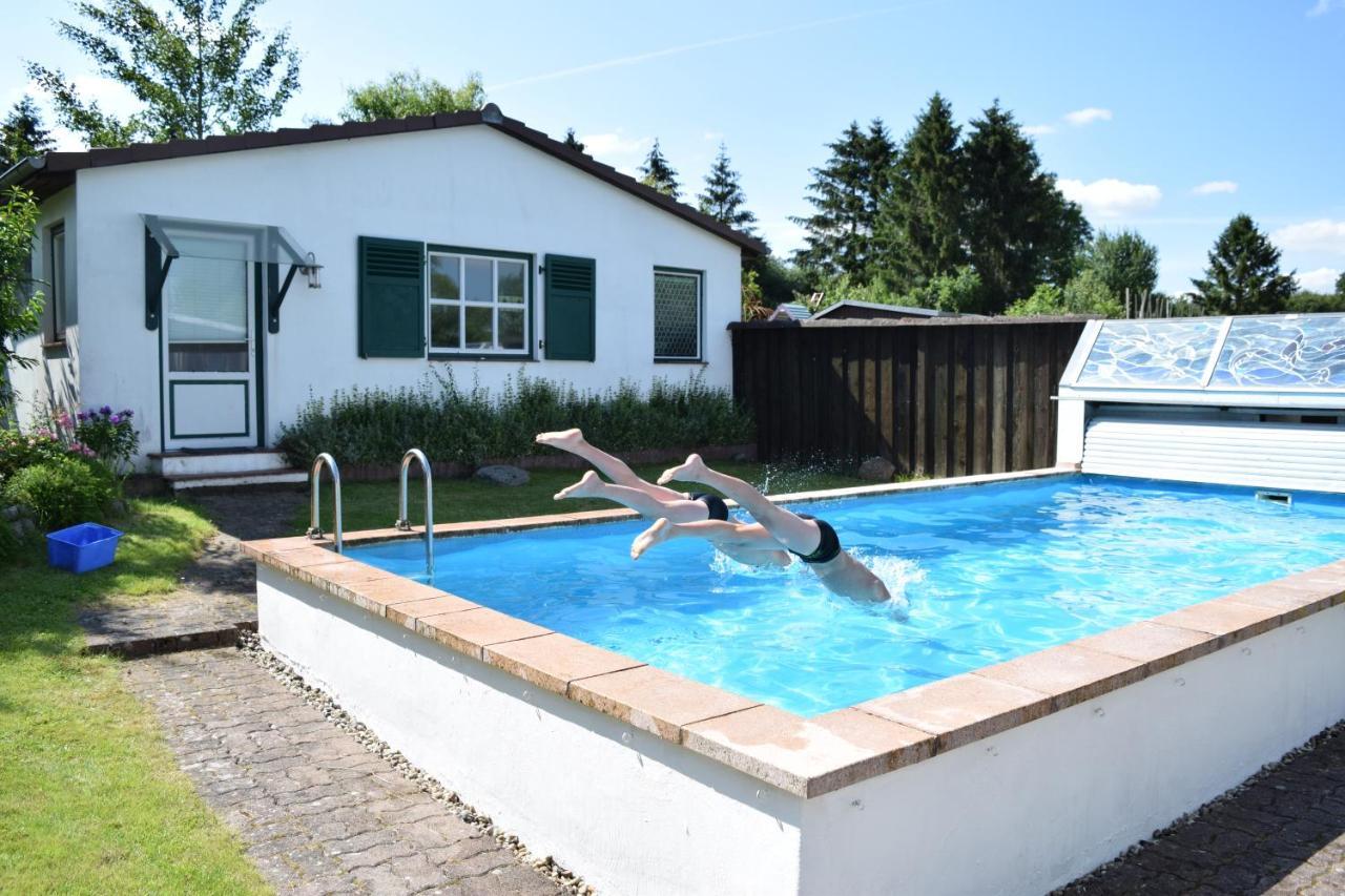 Landhaus Hideaway Mit Aussenpool, Sauna Und Kamin Bosau Екстер'єр фото